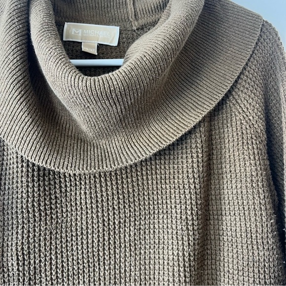 Michael Kors chunky knit oversized cowl neck sweater winter cozy neutral - Picture 5 of 13